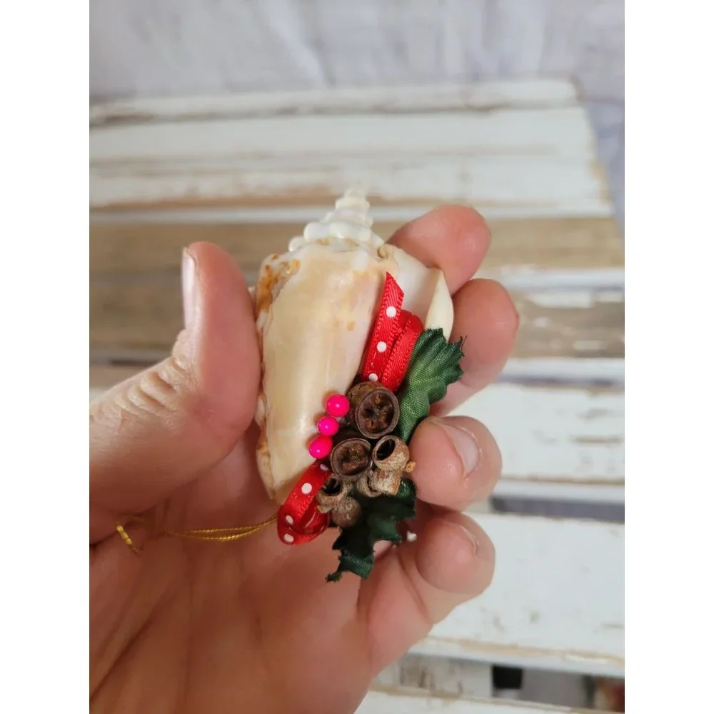 Shell‎ Beach holiday ornament cinnamon Xmas vintage holiday tree